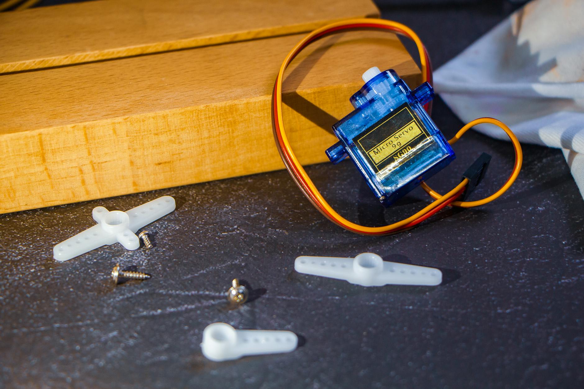 Risks and Volatility Factors in Robotics and Automation ETFs