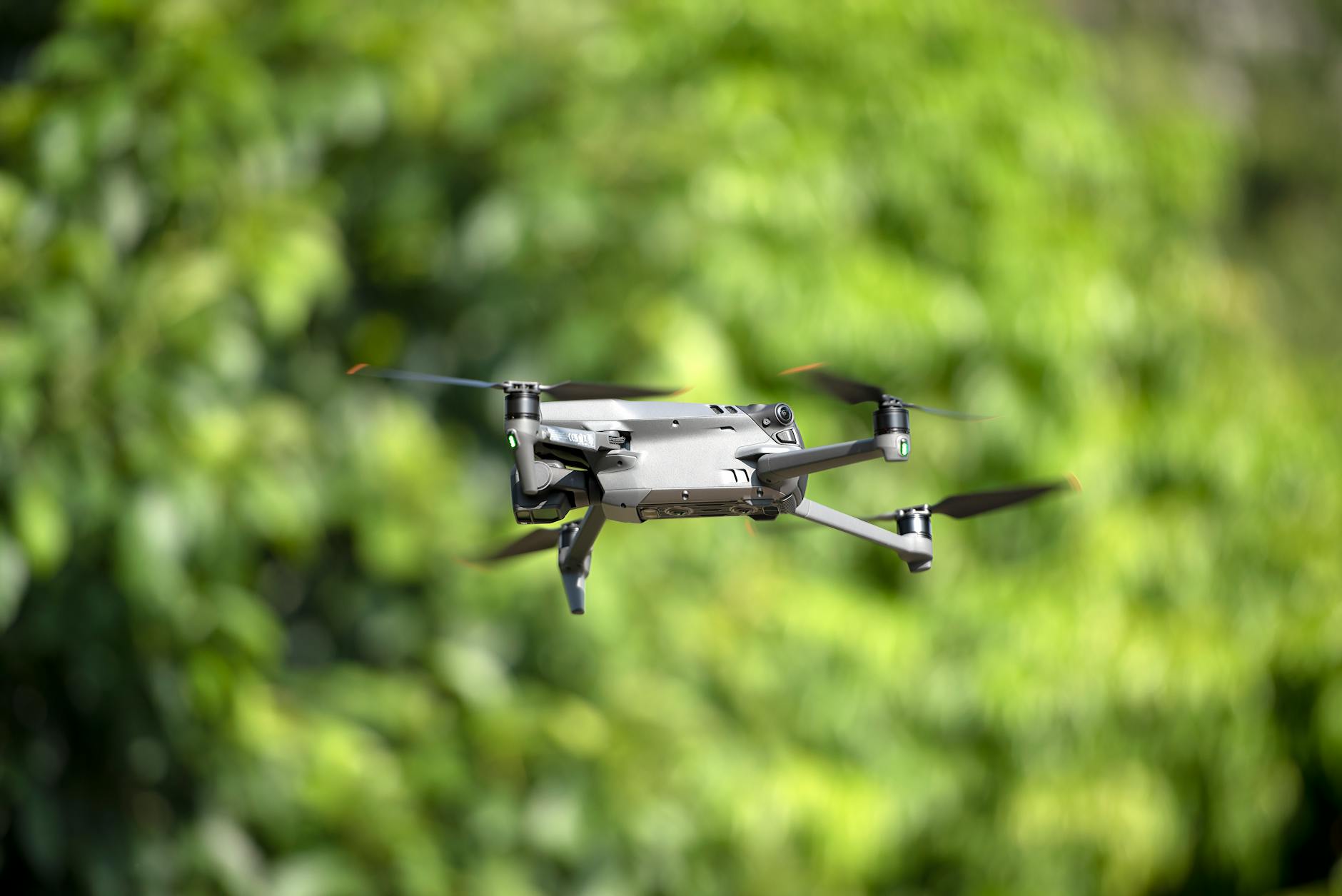 AI and Autonomous Drone Swarms in Military Operations - Featured image