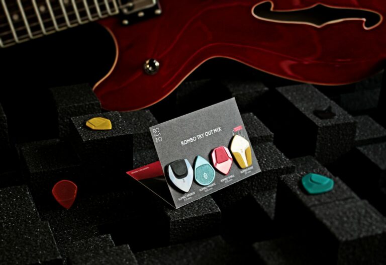 AMPX The Picks and Shovels Electric Robots - Featured image