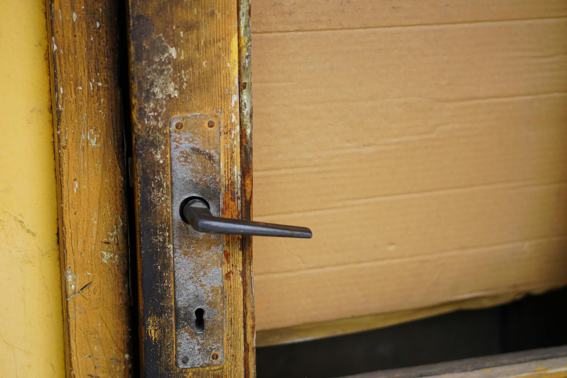 How Does PATH Handle Task Distribution and Quality Control?