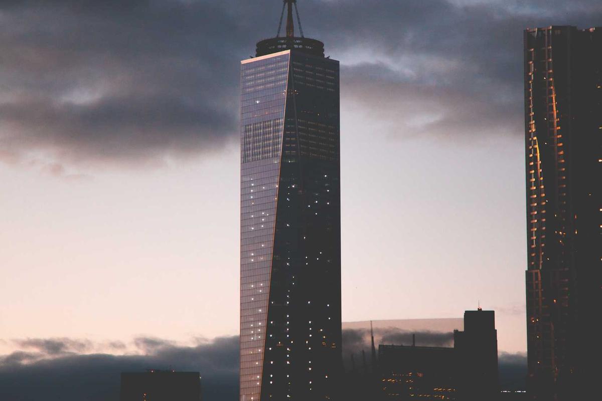 Why Power Management Has Become the Hidden Bottleneck in AI Infrastructure