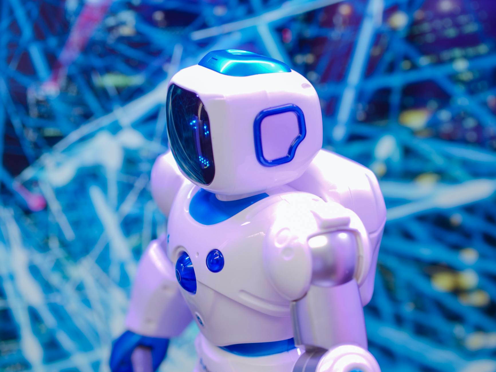 How Cloud Robotics and Software Platforms Create Sustainable Advantage