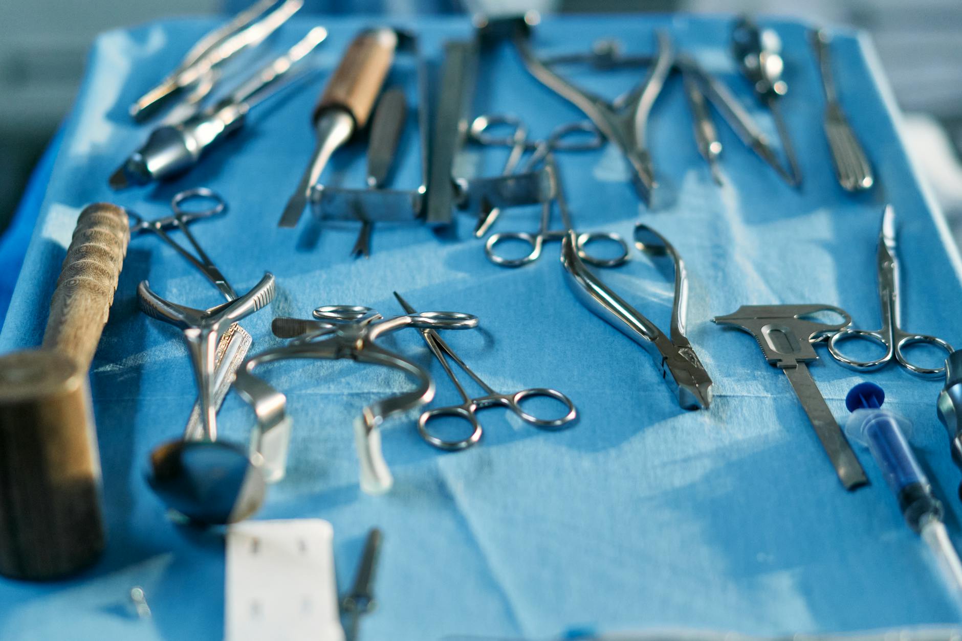 WHY THE SURGICAL ROBOTICS MARKET IS EXPANDING SO RAPIDLY