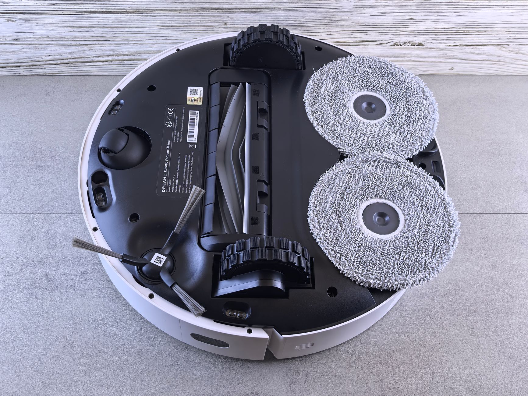 Eufy C28 robot vacuum discount: save $350 during Prime Day sale - Featured image