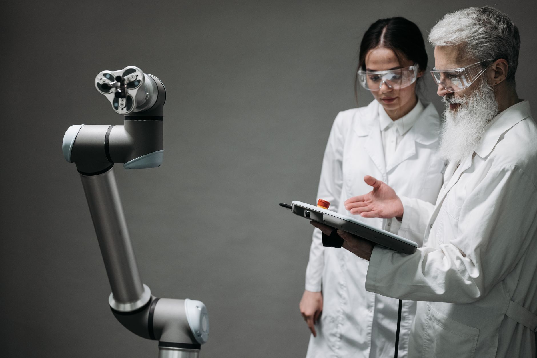Why UiPath Is the Software Robotics Leader - Featured image