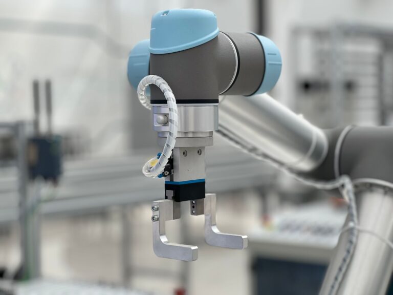 Comprehensive Factory Automation Support Center Now Available from Arrow Electronics Corporation - Featured image