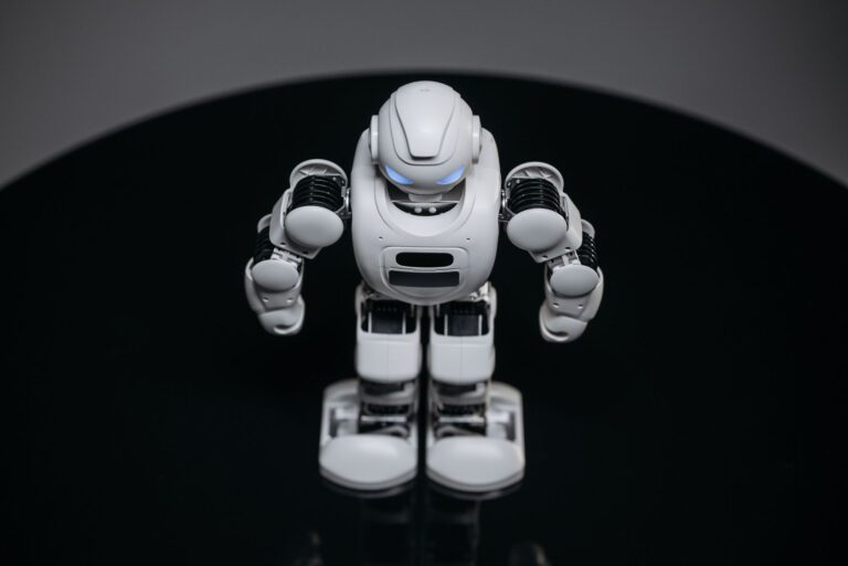 Humanoid robot policy: 6 recommendations for U.S. government regulation - Featured image