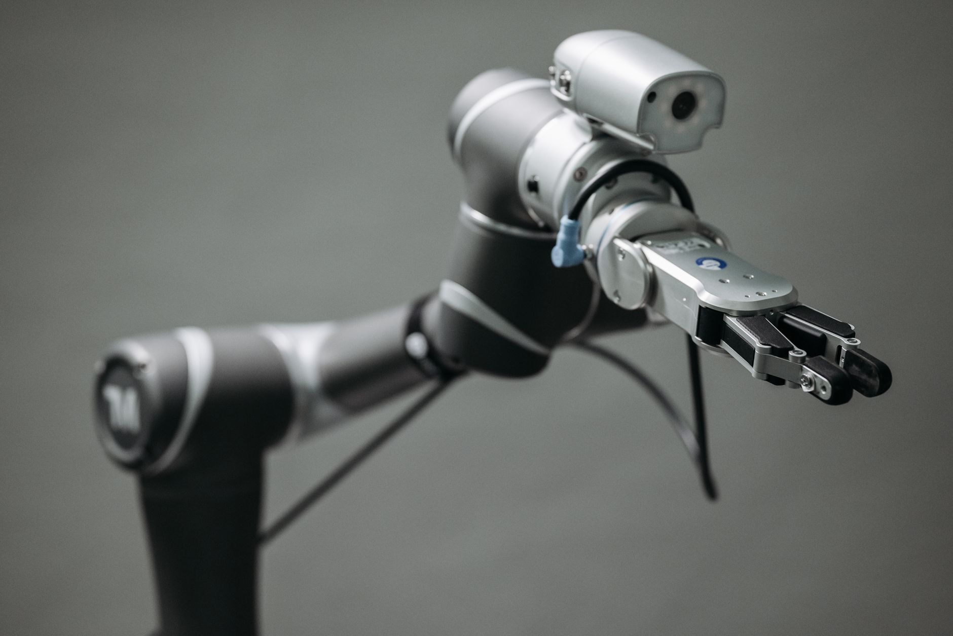 AI Vision Systems Make Robots Safer for Warehouses and Hospitals - Featured image