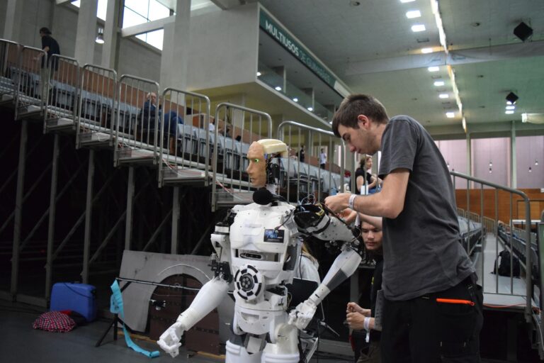 Humanoid Engineering Guide: Sensors, Control, and Reliability - Featured image