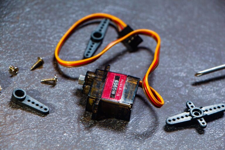 Micro Robot Engineering Guide: Sensors, Control, and Reliability - Featured image